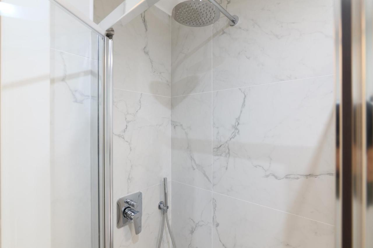 Primopiano - La Malfa Flats Apartment Milan Luaran gambar