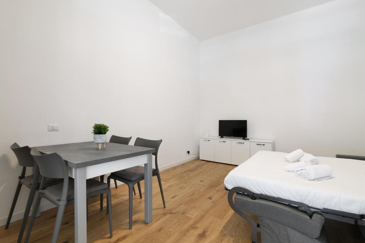 Primopiano - La Malfa Flats Apartment Milan Luaran gambar